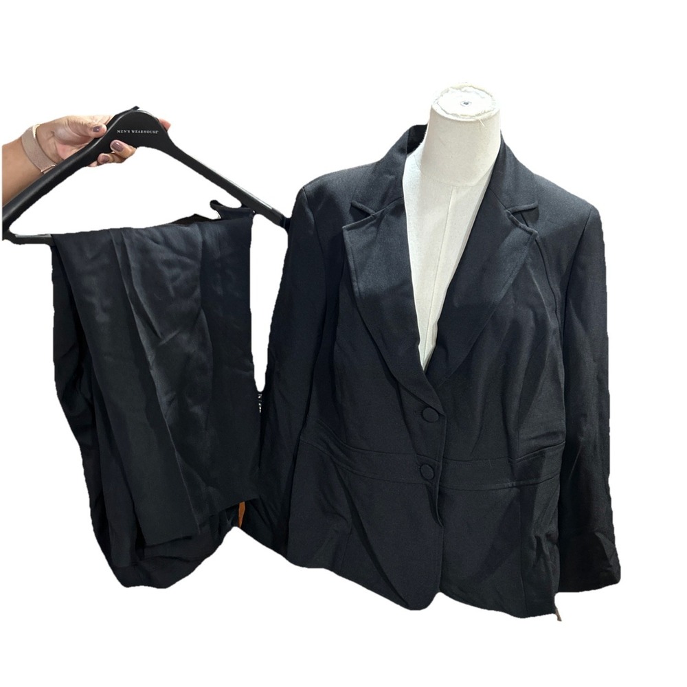 LE Suit 2 Piece Set Blazer Pants 14w Women's Black Business